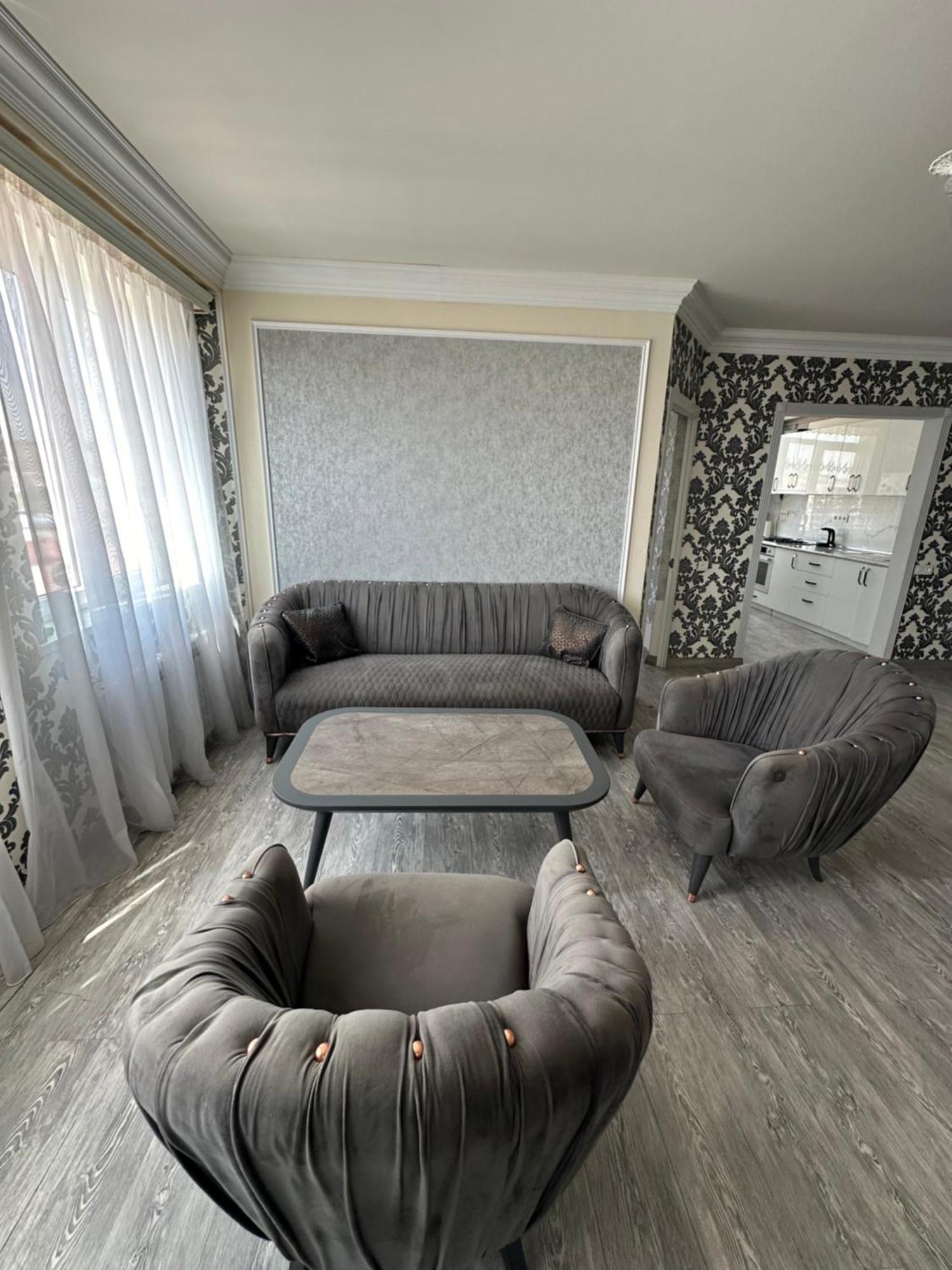 Beautiful Apartment In Yerevan) Exterior photo